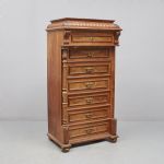 1346 4468 CHEST OF DRAWERS